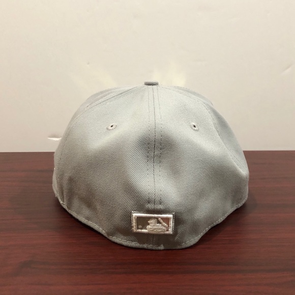 New Era, 59Fifty Fitted Hat, New York Yankees, Grey & White - Picture 5 of 12